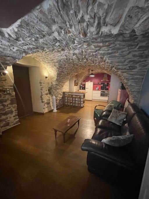 Charmante Cave Voutee 4 Personnes Saint-Jean-de-Fos Luaran gambar