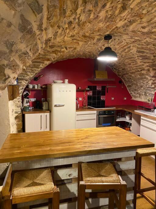 Charmante Cave Voutee 4 Personnes Saint-Jean-de-Fos Luaran gambar